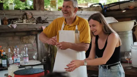 Céges sajtkészítő workshop Piliscsabán kóstolóval, sütögetéssel 8