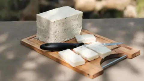 Céges sajtkészítő workshop Piliscsabán kóstolóval, sütögetéssel 10