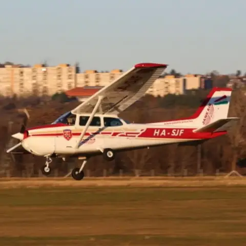 20 perces Repülőgép vezetés 2 kisérővel 2