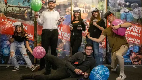 ÉLMÉNY HATÁROK NÉLKÜL! - Csapatbuli szülinapra