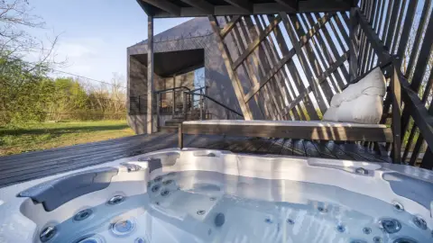 Kettesben 2 éjszaka a prémium Grand Szikla kabinházban 3