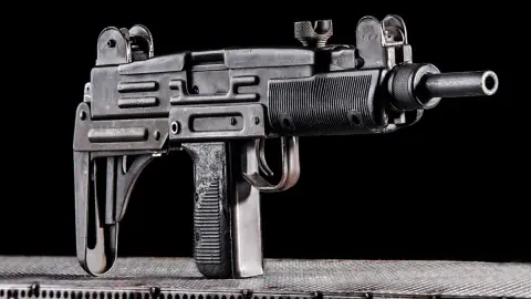 Action Hero lövészeti csomag Budapesten 5