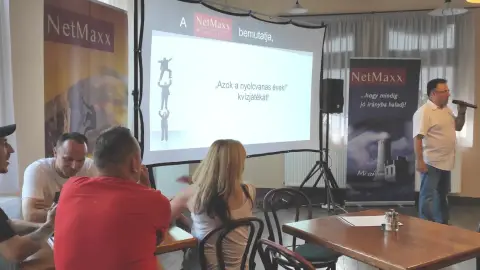 Kvíz-Játsz-Ma csapatépítő programok 4