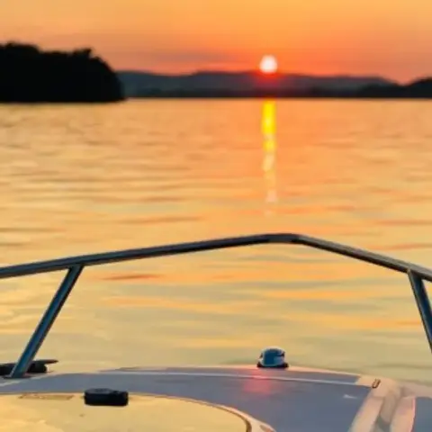 Romantikus naplemente vadászat Esztergomból indulva motorcsónakkal 7