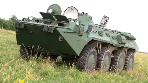 Vezess egy igazi harcjárművet! – BTR-80/A élményvezetés Budaörsön 1