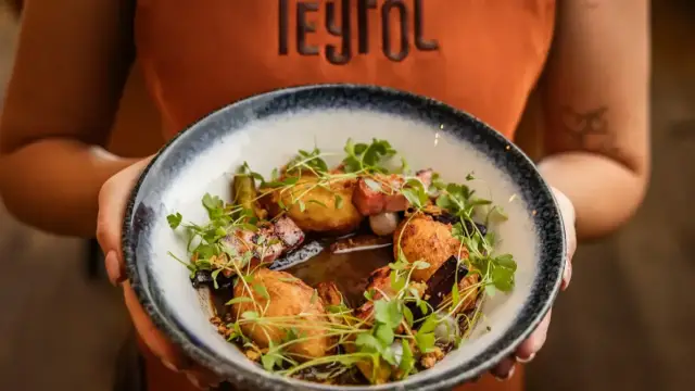 Teyföl Szentendre – Miért lett ez az egyik kedvenc éttermünk? + Michelin hangulat ajándékba a Meglepkéknél