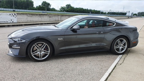 2021-es Ford Mustang GT vezetés a Kakucs Ringen 1