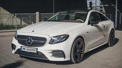 2019-es Mercedes E53 AMG utcai élményvezetés 4