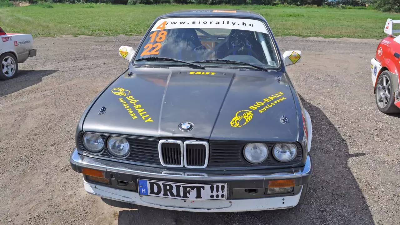 BMW rally 1 km-es rallycross pályán Siófok mellett fő kép