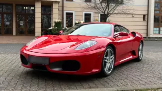 Ferrari F430-as élményvezetés a Kakucs Ringen kosár