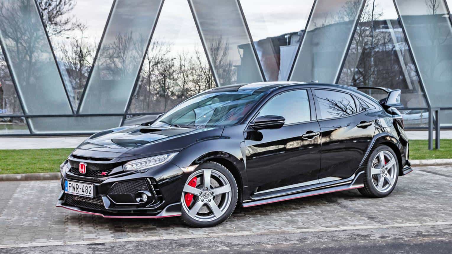 Honda Civic Type R élményvezetés közúton ezzel a kis ördöggel 3