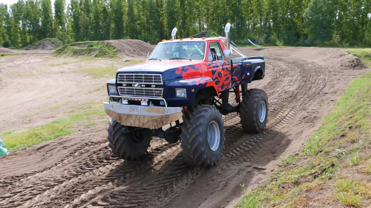 Óriás Monster Truck - Bigfoot vezetés 20 fő részére fő kép