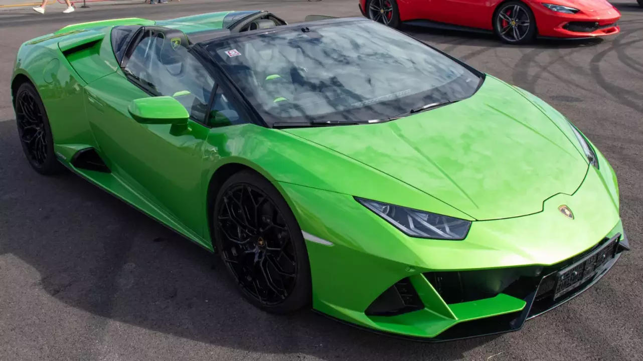 Lamborghini Huracán Evo Spyder élményvezetés a Kakucs Ringen fő kép