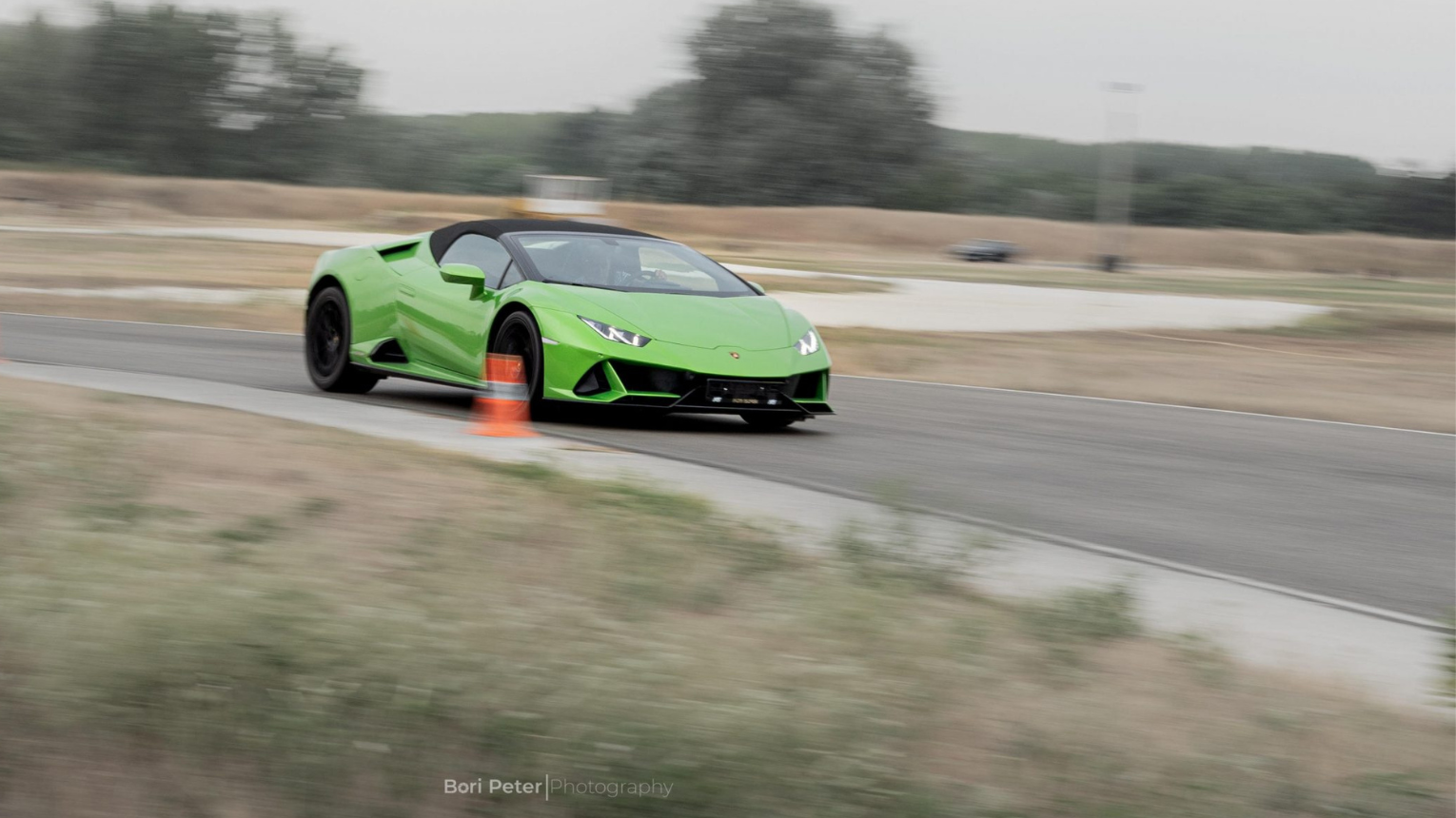 Lamborghini Huracán Evo Spyder élményvezetés a Kakucs Ringen 3