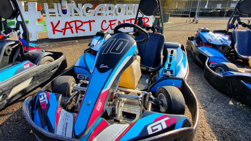 Mini GP gokart versenycsomag dobogós díjkiosztóval és éremmel 1