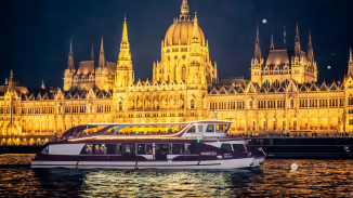 Budapesti Silverline hajó korlátlan italfogyasztással kosár