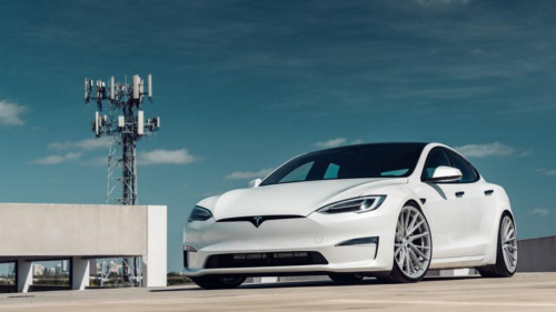 1020 Lóerős Tesla Model S Plaid élményvezetés a Kakucs Ringen* 1