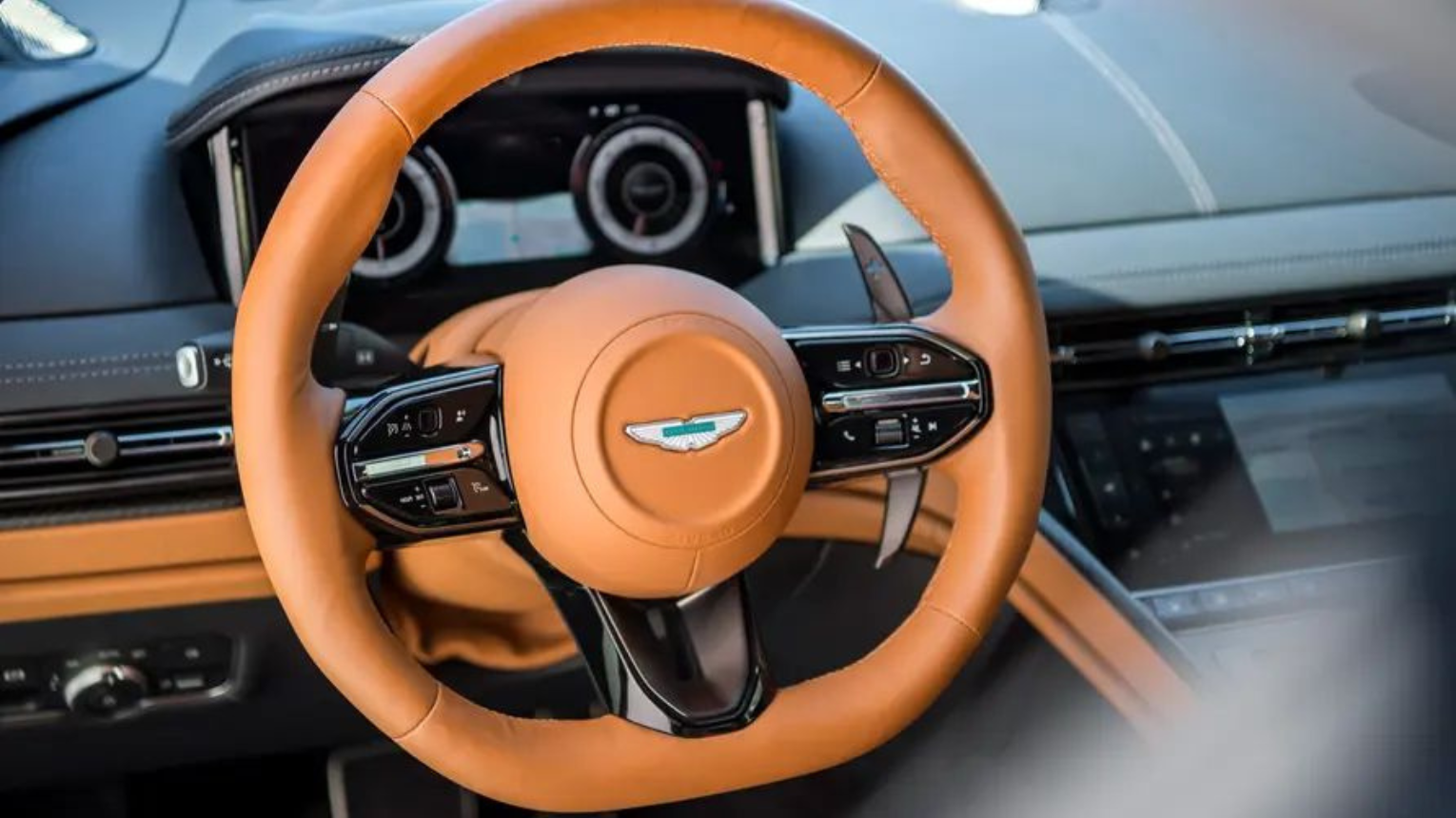 Aston Martin DB11 élményvezetés a Kakucs Ringen 8