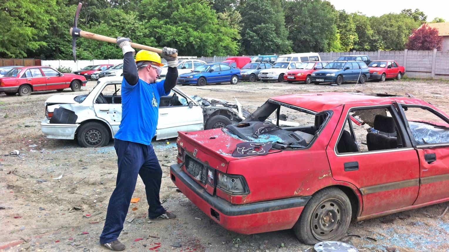 Auto Zuzas Baseball Utovel Nagykalapaccsal 4 Fo Reszere Meglepkek