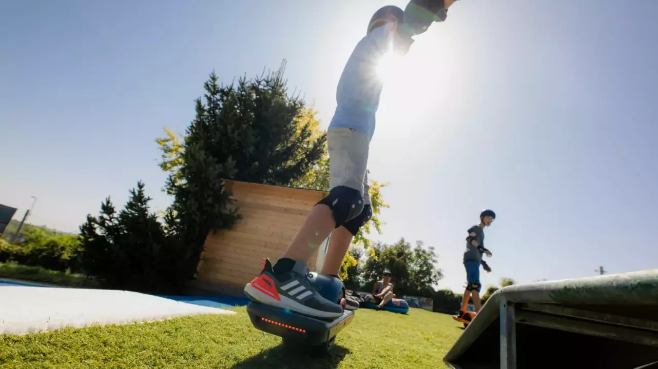 OneWheel kiteljesedés Badacsonyi Pincenyitás egy napos túrán fő kép