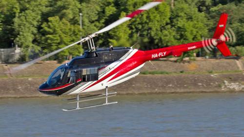 Éjszakai helikopterezés Budapest felett 4 utassal  BELL-206-tal 3