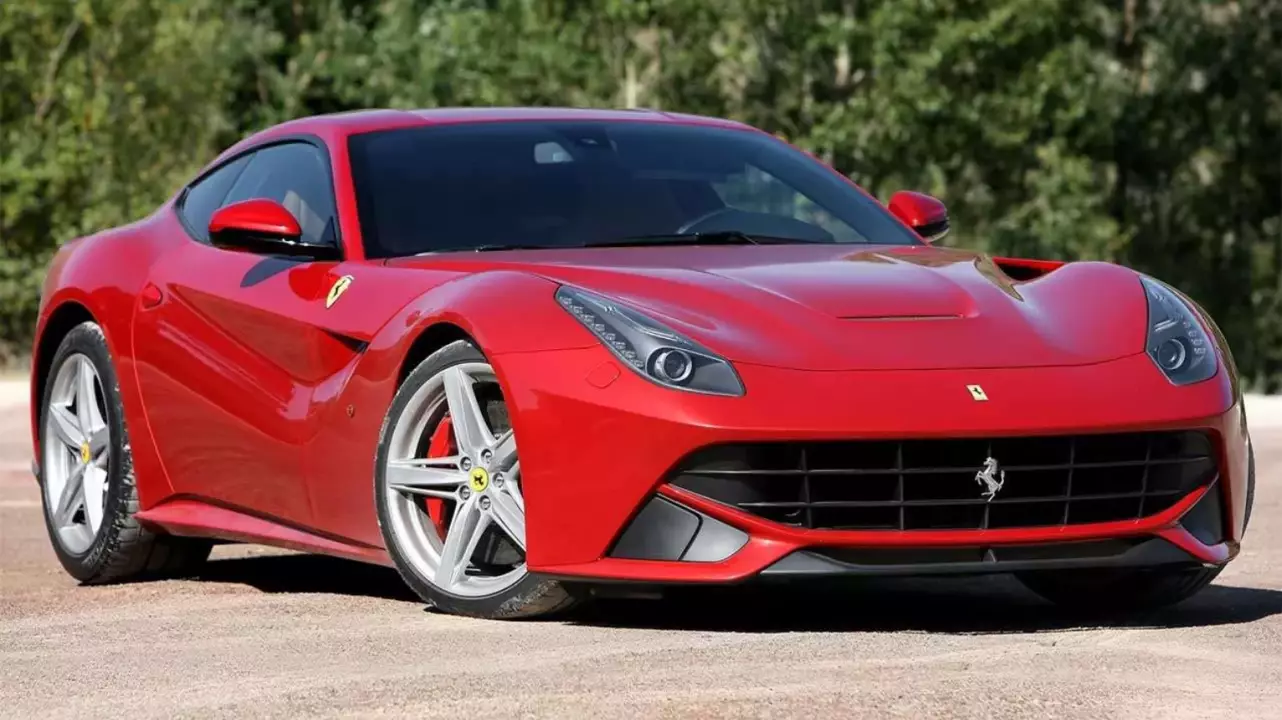 800 Le-s Ferrari F12 Berlinetta autópályás élményvezetés fő kép