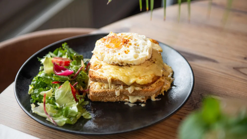 Tökéletes barátnős brunch élmény a Bistro 11-ben Szentendre szívében 3