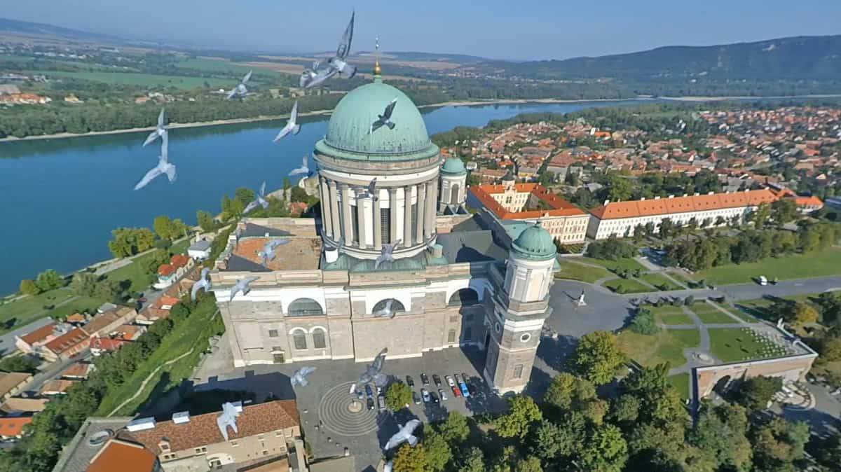 Budapest Esztergom helikopteres repülés 1-4 fő részére 1