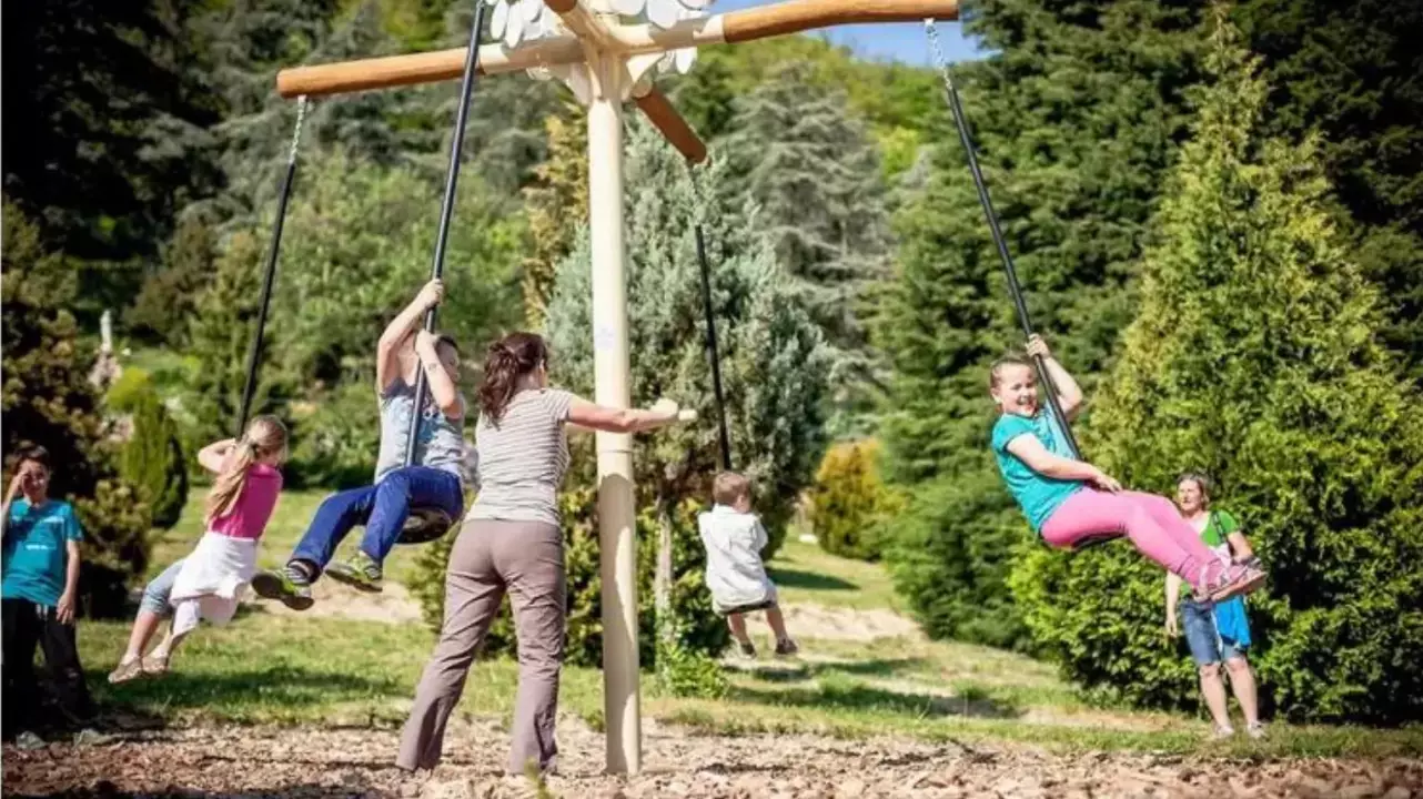 Bambizás, édes randevú Anyával! Szörpkóstoló a Folly Arborétumban fő kép