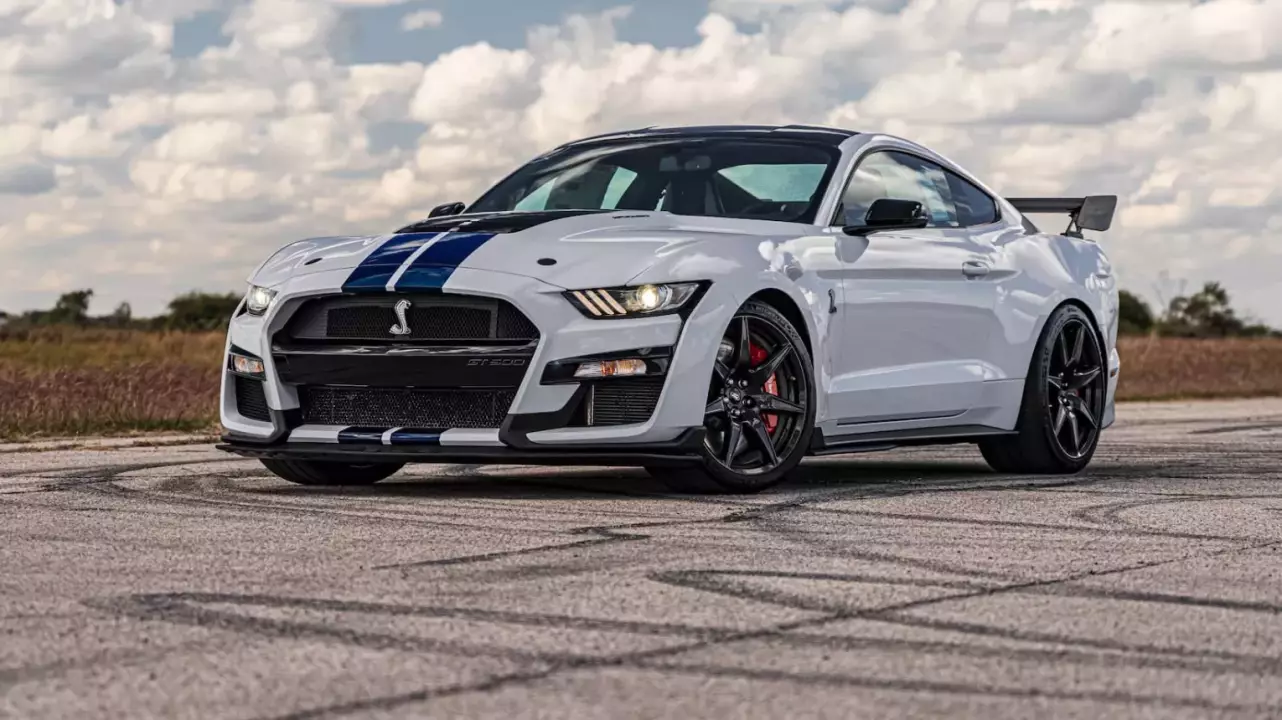 Ford Mustang GT500 élményvezetés a Kakucs Ringen fő kép