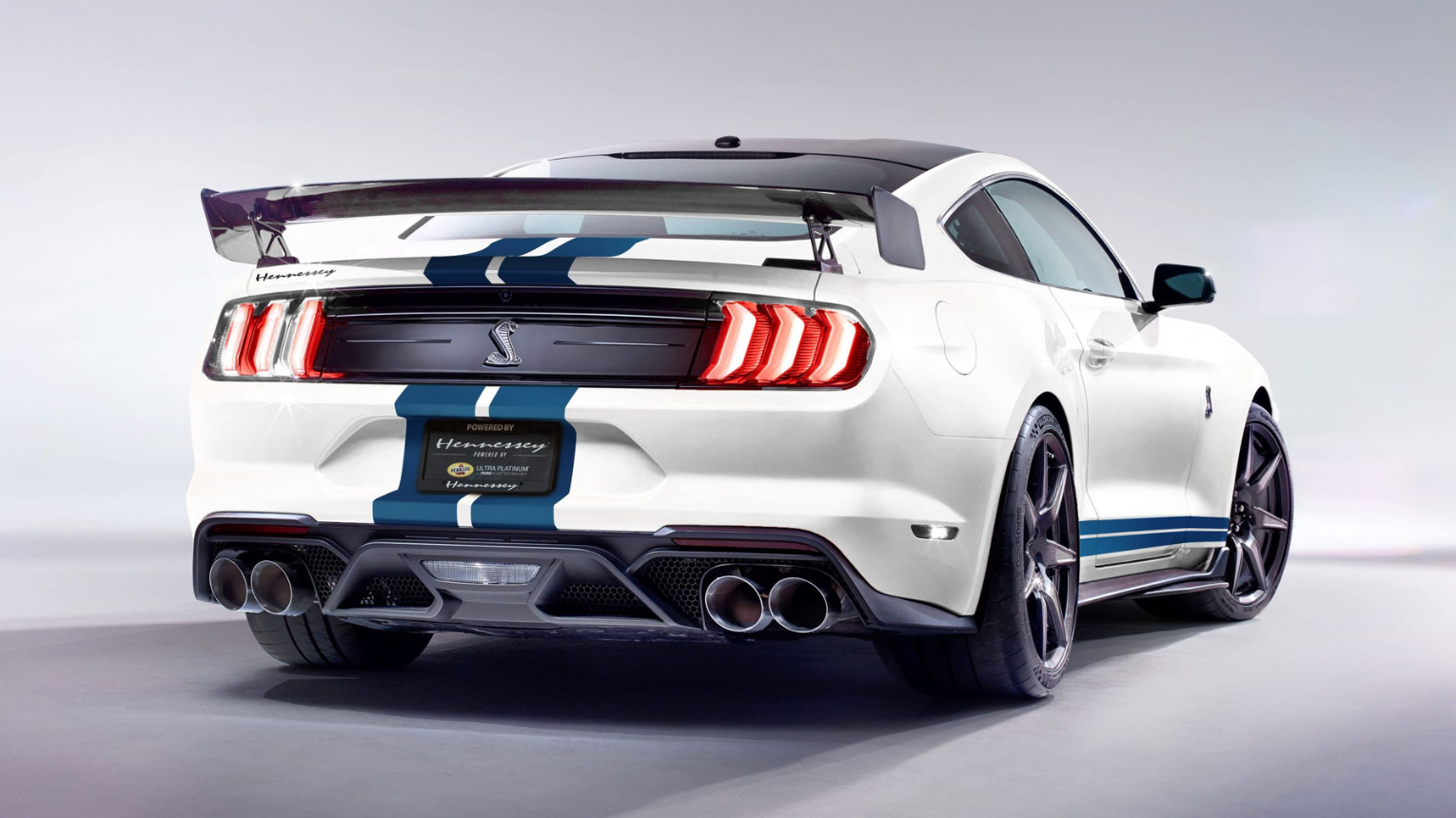 Ford Mustang GT500 élményvezetés a Kakucs Ringen 2