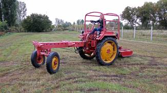 RS 09 GT124 fűnyíró traktorral csapatás felnőtteknek kosár
