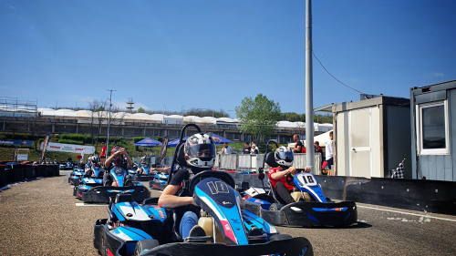 Gokartozás a Hungaroring gokartpályáján/ 3 futamos menetre 2