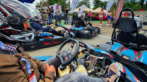 Gokartozás a Hungaroring gokartpályáján/ 3 futamos menetre 4