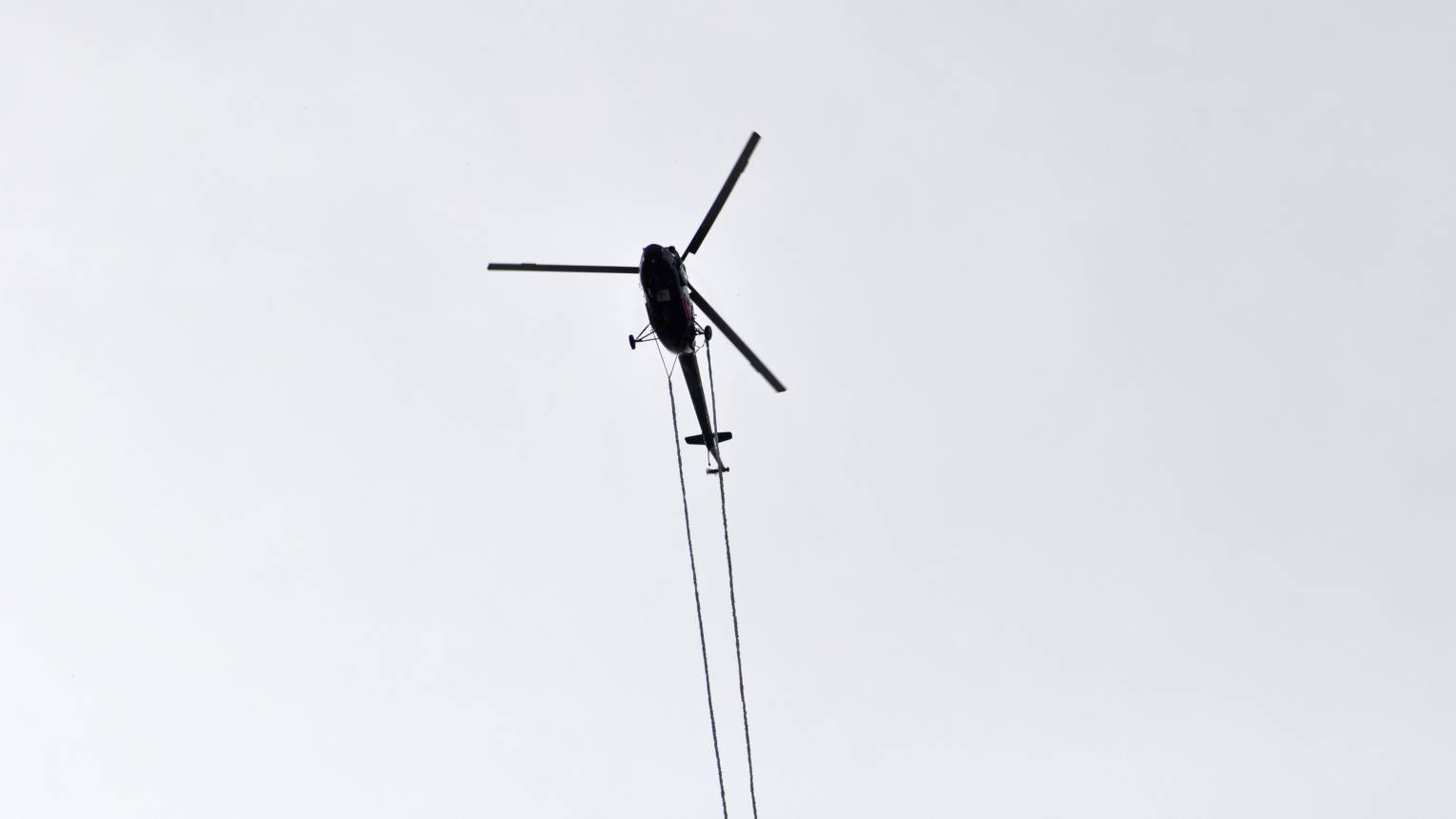 Bungee Jumping 600 méterről Helikopterből 2