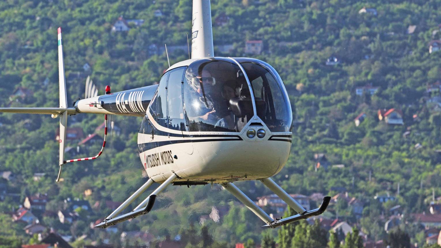 Helikopterrel Szentendre felett 1-3 fő részére