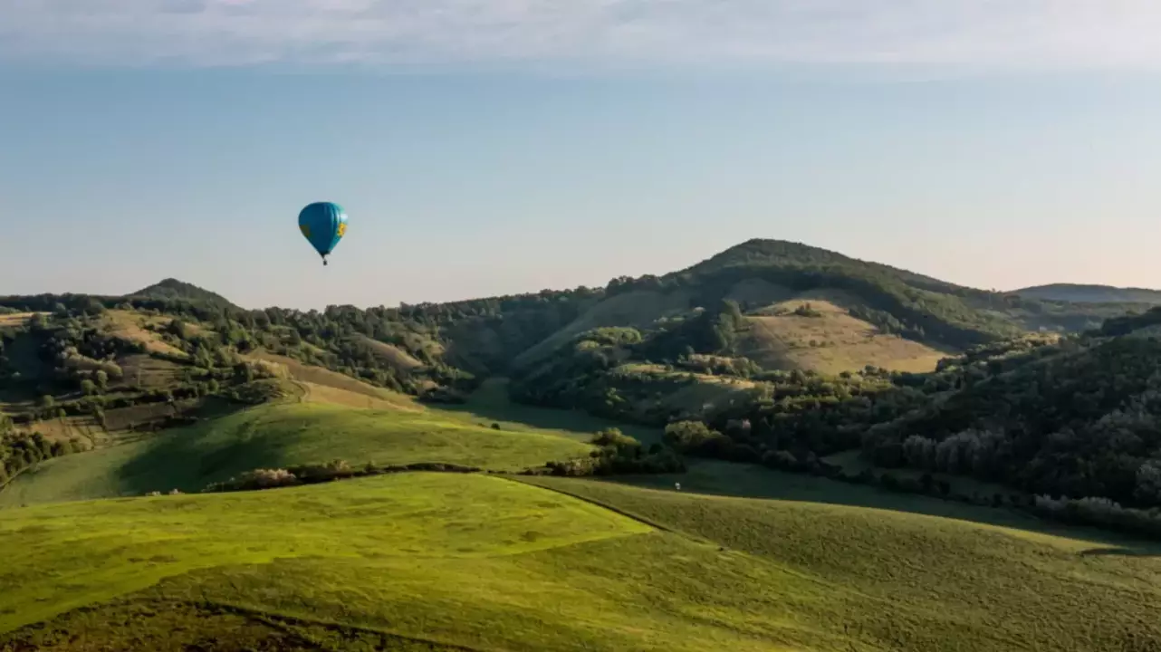 Kaland a magasban! - Hőlégballonos repülés Medvesalja tájain fő kép