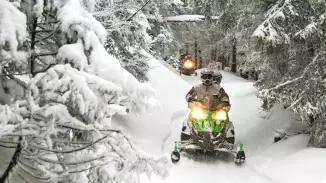 Motorosszán túra 1 napos 2 éjszakás a Bihari hegyekben szálással kosár