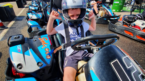 Gokartozás gyerekeknek a Hungaroring gokartpályáján 3 futamban 5