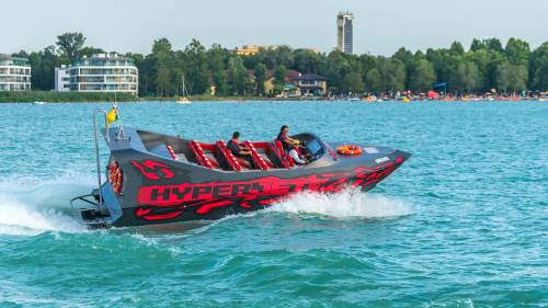 HyperJet Adrenalin élményhajózás Balatonon 880 Le-ős motorcsónakkal 3