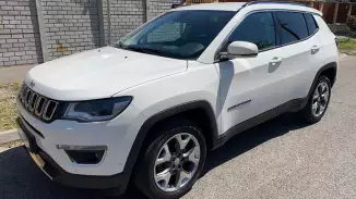 Jeep Compass 2.0D Limited 4x4 bérlése kosár