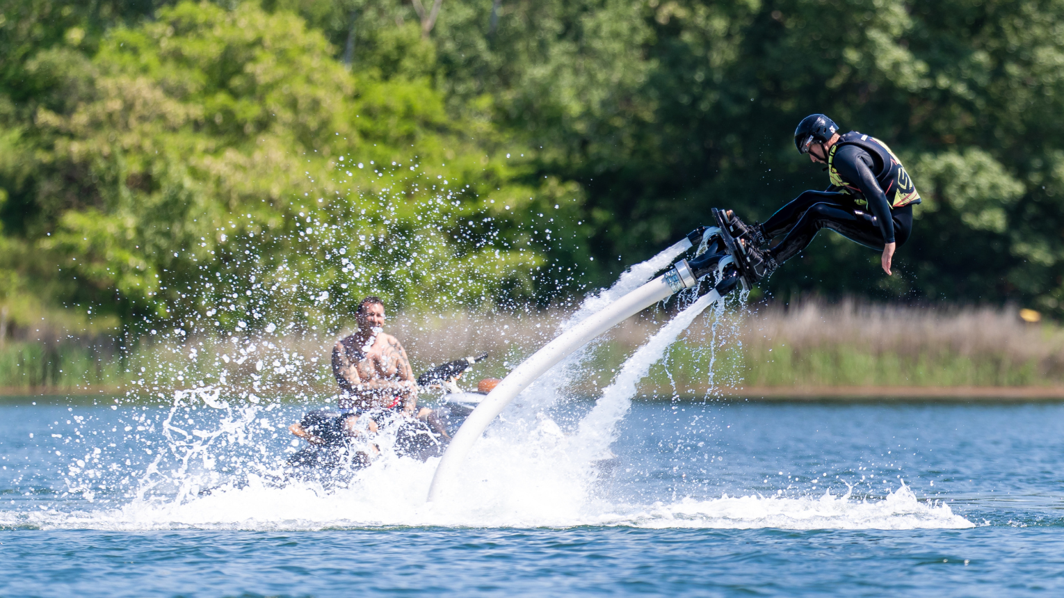 Flyboard lm ny a Lupa t gy ny r k k v z ben Meglepk k