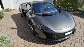 McLaren 650S Spider kölcsönzés kosár