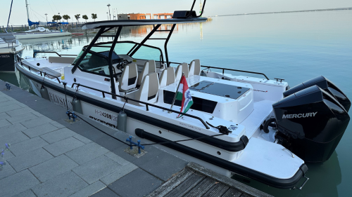 Lánykérés a Balaton leggyorsabb exclusive motorosjachtján 3