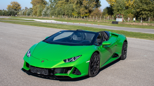 Lamborghini Huracán élményvezetés az M-Ringen – hétköznap/hétvégén 8