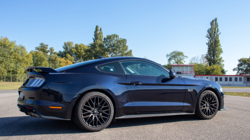 Mustang GT 2021 élményvezetés az M-Ringen – hétköznap/hétvégén 7