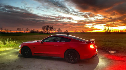 Utcai élményautózás Mustang GT55-el Debrecen és környékén 2