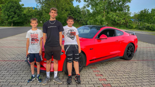 Fiús élményautózás Mustang GT55-el Debrecen és környékén 9