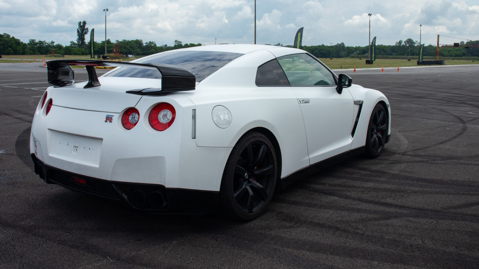 Nissan GT-R élményvezetés a Kakucs Ringen 5