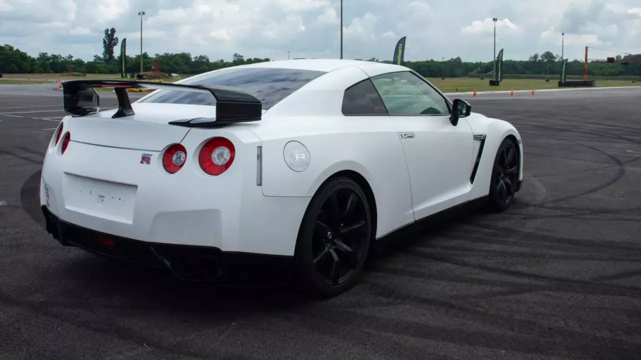 Nissan GT-R élményvezetés az Euroringen fő kép